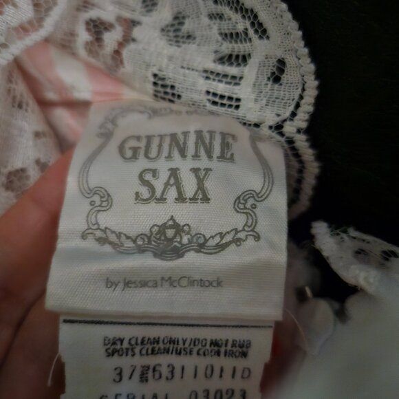 Beautiful hand-Made Southern Belle Satin Ball Gown - Picture 10 of 12